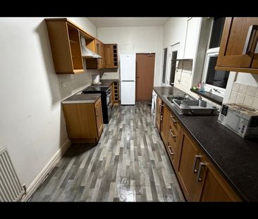 Room in a Shared House, Passey Road, B13 - Photo 5