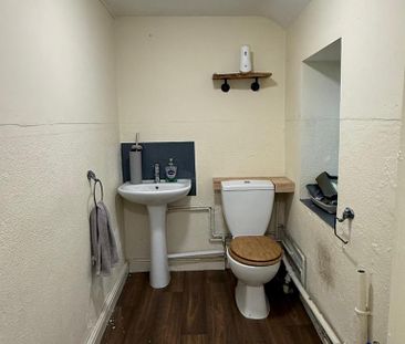 2 bedroom terraced house to rent - Photo 6