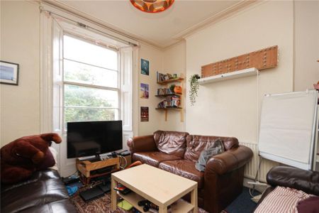 6 bedroom terraced house to rent - Photo 2