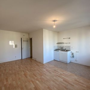 Location Appartement 1 pièce 23m² - Photo 2