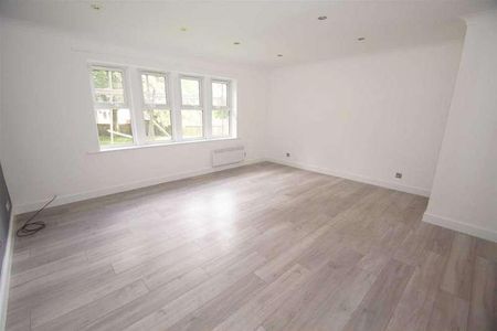 Parkwood Court, Roundhay, LS8 - Photo 3