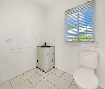 Comfortable 3-Bedroom Living - Photo 6