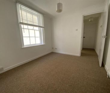 1 bedroom ground floor flat to rent - Photo 5