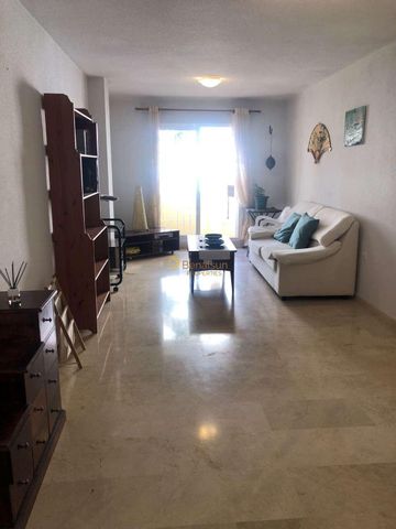Long term that is rented from now on with 8-month contracts extendable. Excellent apartment in Torrequebrada area, Benalmadena - Photo 4