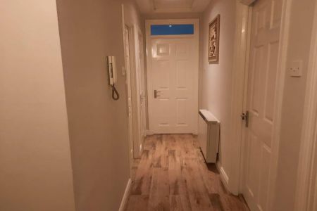 10 Kings Manor - Photo 4