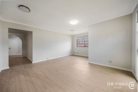Fully Renovated 3 Bedrooms Home in a Prime Location - Photo 4
