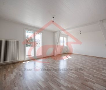 Appartement de 3 pièces au 3ème étage totalement rénové - Photo 3