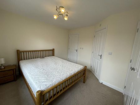 1 bedroom in a house share to rent - Photo 5