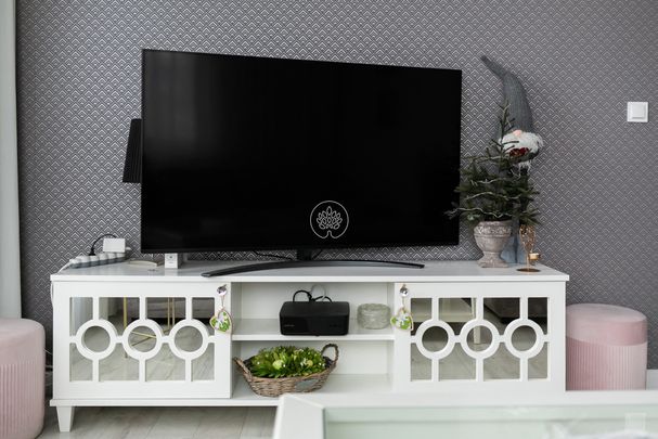 Trzypokojowe nowoczesne mieszkanie - Zdjęcie 1