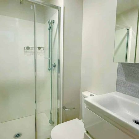 GLENN INNES, 1 BEDROOM - Photo 4