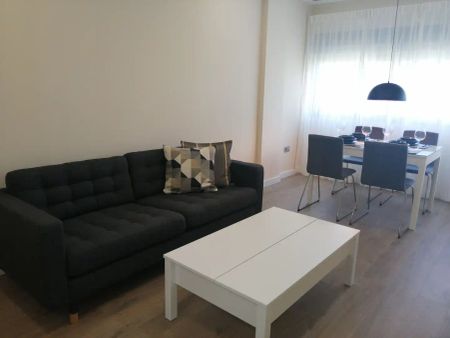 Apartamento de alquiler en Calle Administrador Gutierrez Anaya, Parque Alcosa - Photo 2