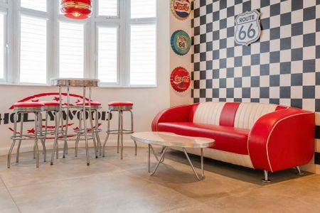 5 bedroom detached house to rent - Photo 2