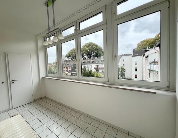 Frisch renoviert: 3,5-Zi.-Wohnung in Duisburg Meiderich - Photo 1