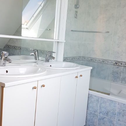 A LOUER Maison 50810 Saint Pierre De Semilly 3 chambres 107 m2 - Photo 1