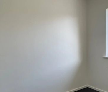 Spacious and Super Affordable ! 2 Bedroom Unit in the heart of Otto... - Photo 4