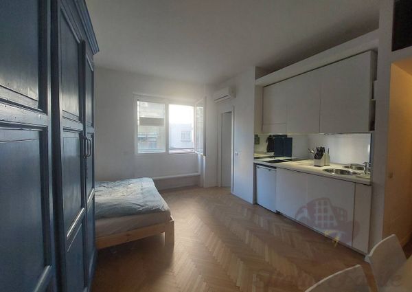 Студия возле метро Dateo