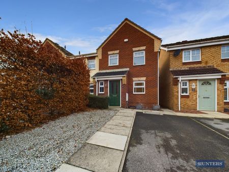 3 bedroom House To Let - Photo 2