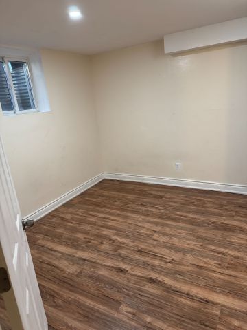 For Lease - 6 Laidlaw Avenue, Brampton, Ontario - Photo 4