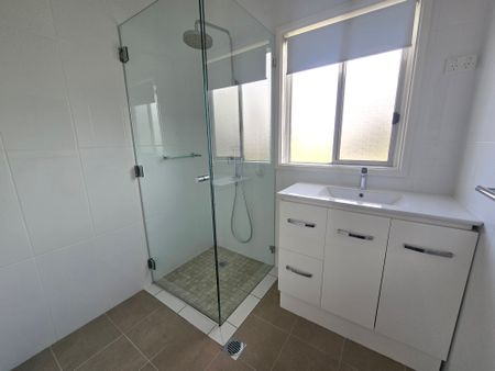 Family-friendly neighbourhood! - Photo 5