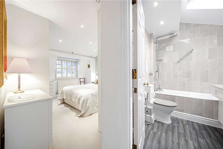 ALL UTILITIES INCLUDED - A unique furnished three double bedroom Mews House located on a popular Mews in Little Venice. - Photo 5