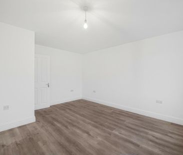6 Bed Terraced House, Pennington Close, SE27 - Photo 4