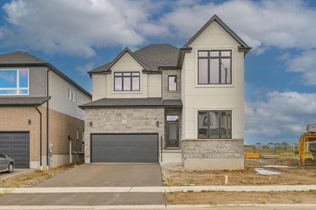 For Lease - 16 Munn Crescent, Brant, Ontario - Photo 5