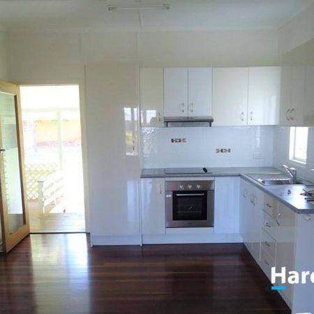 Beautiful Family Home, Room To Move - Photo 4