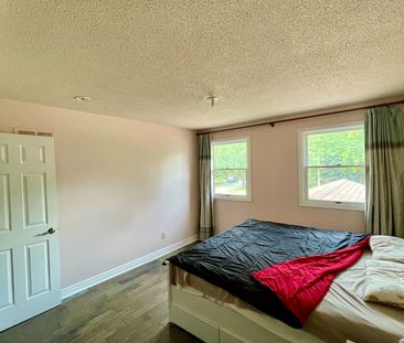 For Lease - 3371 Cider Mill Place Unit# Room A Second Floor, Missis... - Photo 4