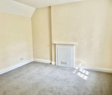 2 bedroom cottage to rent - Photo 2