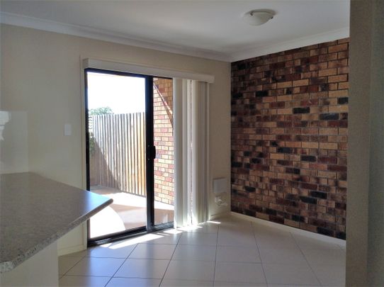 Fully Ducted Air-conditioning in Secure Complex - Photo 1