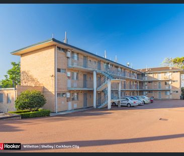 Unit 4/1045 Albany Hwy, St James, WA 6102 - Photo 1