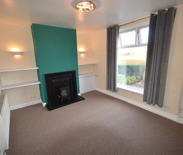 2 bedroom terraced house to rent - Photo 4