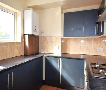 4 bedroom flat to rent - Photo 6