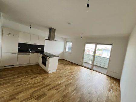 Gemütliche 2-Zimmer-Wohnung mit Balkon in Feldkirchen bei Graz - Foto 3