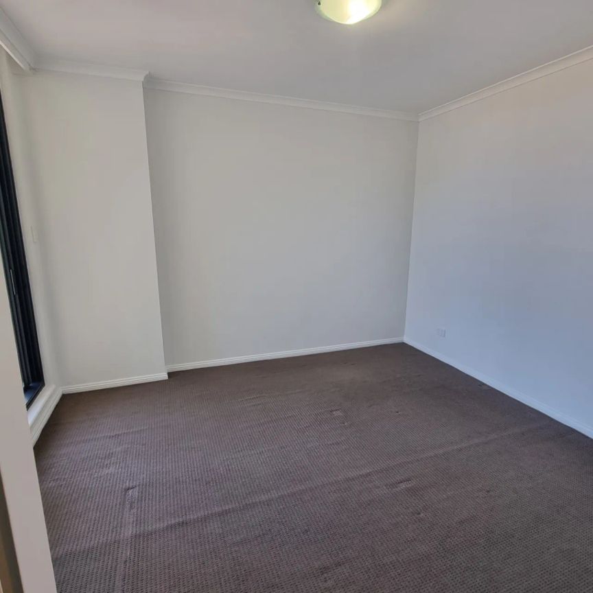 2 BEDROOM APARTMENT AT A CONVENIENT LOCATION - Photo 1