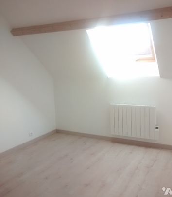 Maison mitoyenne de 59 m² comprenant séjour avec cuisine ouverte, 2 chambres, salle d'eau avec WC. - Photo 1