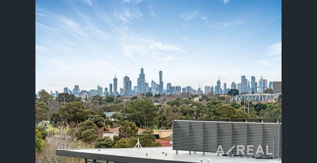 2 Bedrooms Apartment in Caulfield - Photo 1