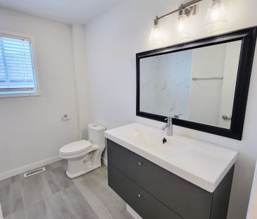 For Lease - 34 McConkey Place Unit# Upper, Barrie, Ontario - Photo 1