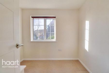 3 bedroom end of terrace house to rent - Photo 4