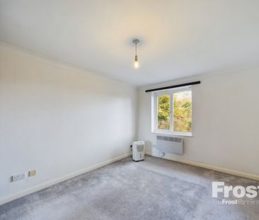 Missenden Gardens, Burnham,SL1 - Photo 4