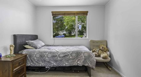 3 Bedroom with Sleepout! PRICE DROPPED - Photo 4