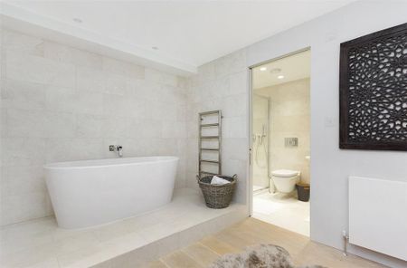 3 bedroom apartment to rent - Photo 2