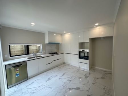 This Property is a Must to View&excl; - Photo 5