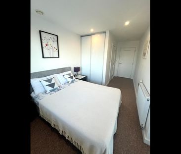 2 Bed Flat, Knights Tower, SE8 - Photo 4