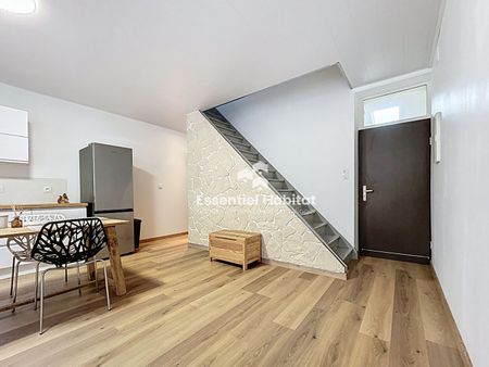 Location Maison 3 pièces 61m² - Photo 2