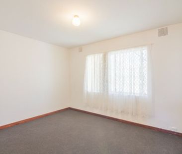 Delightful 2-Bedroom, 1-Bathroom Unit *Open Thurs 18th Dec 4.30 to ... - Photo 6