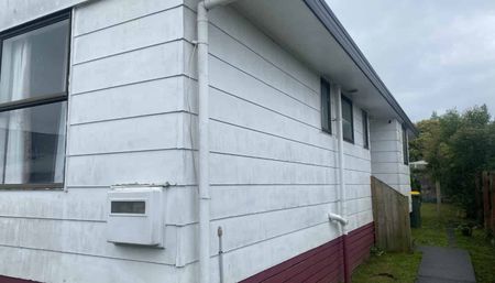 Comfortable Home in a Convenient Location - Photo 4