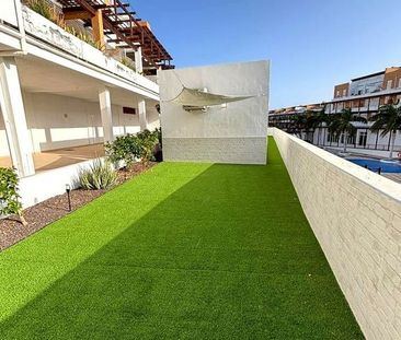 3 bedroom luxury Villa for rent in San Miguel De Abona, Spain - Photo 2