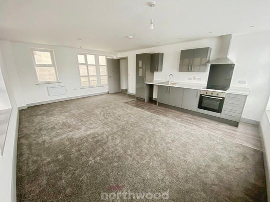2 bedroom flat to rent - Photo 1