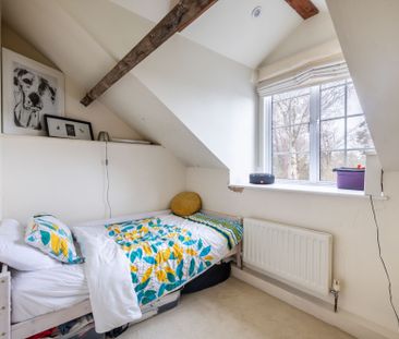 To Let 3 Bedroom Cottage - Photo 3